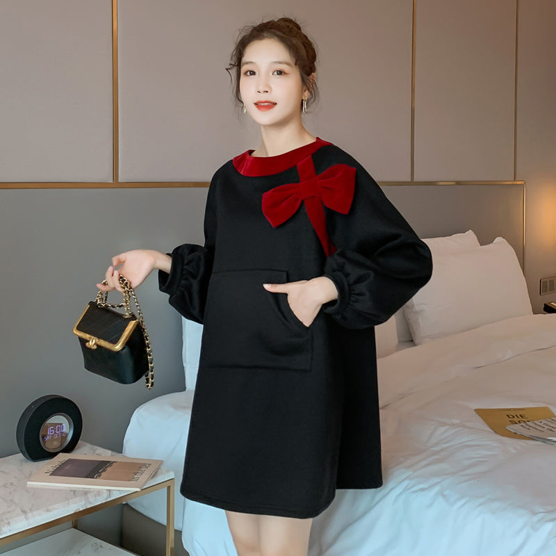 Fashionable bowknot black sweater women