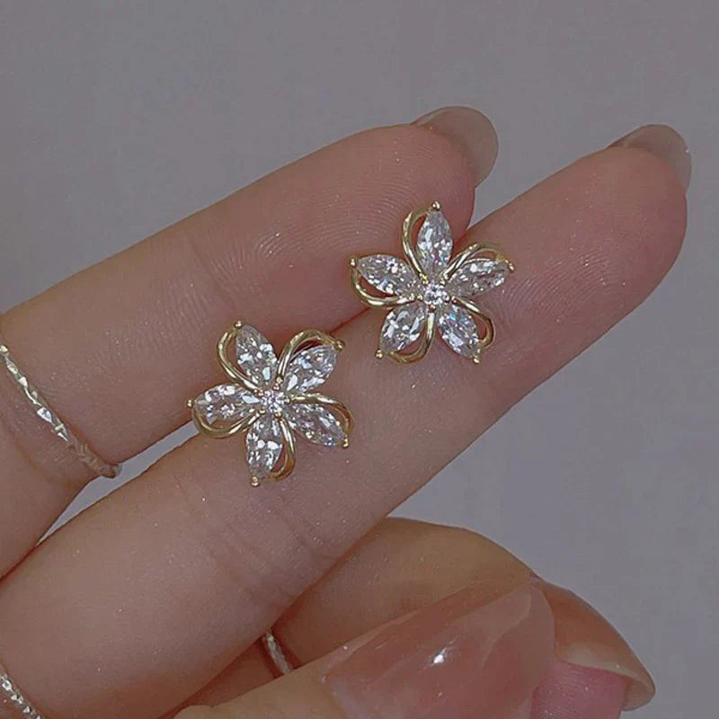 High-grade Ear Studs Five Petal Flower Zircon Flower Earrings Petite Earrings Women