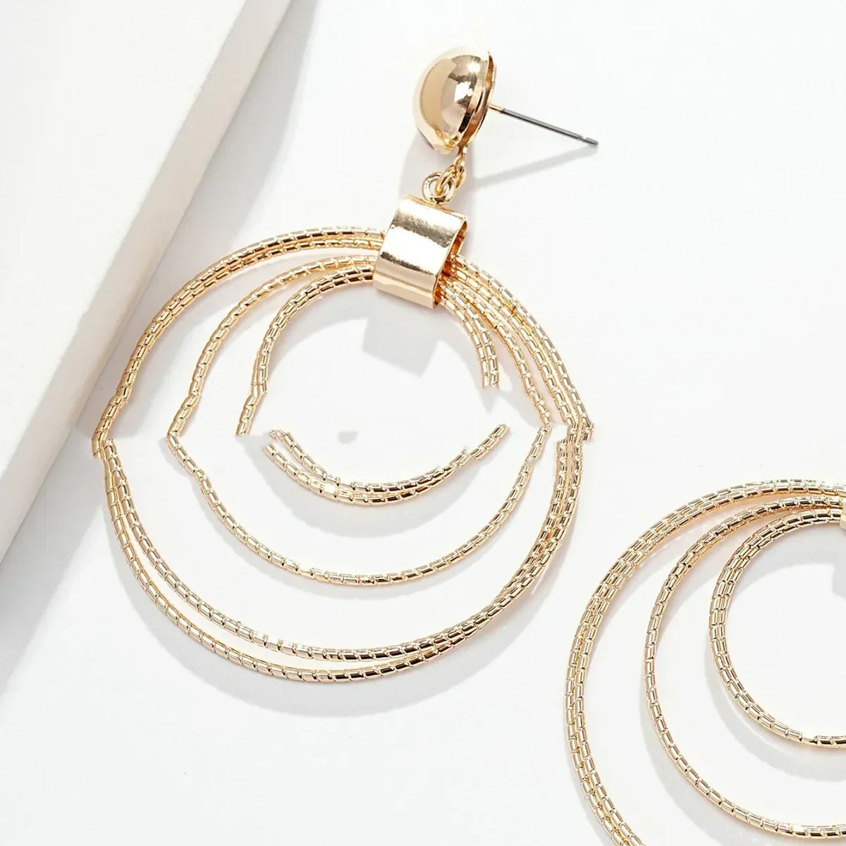 Fashion Simple Geometric Shape Multiple Hollow Concentric Circle Design Special Interest Earrings