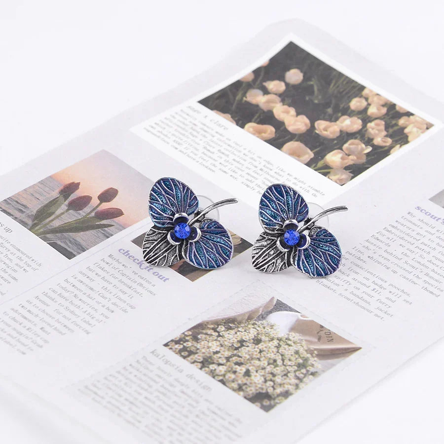 European And American New Design Sense Three-leaf Flower Diamond Stud Earrings